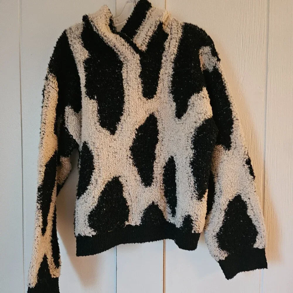 SANDY LIANG Pullover Hoodie - Picture 1 of 4